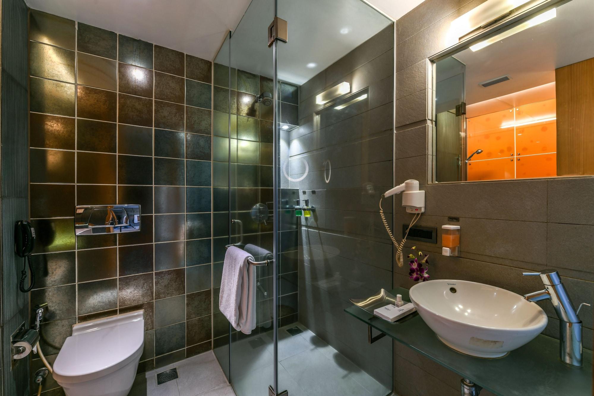 Hotel The Regale By Tunga Bombay Esterno foto