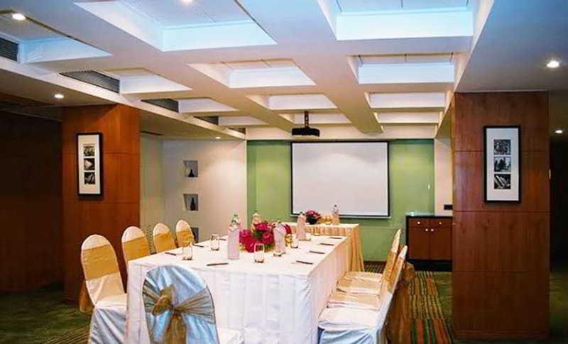 Hotel The Regale By Tunga Bombay Esterno foto