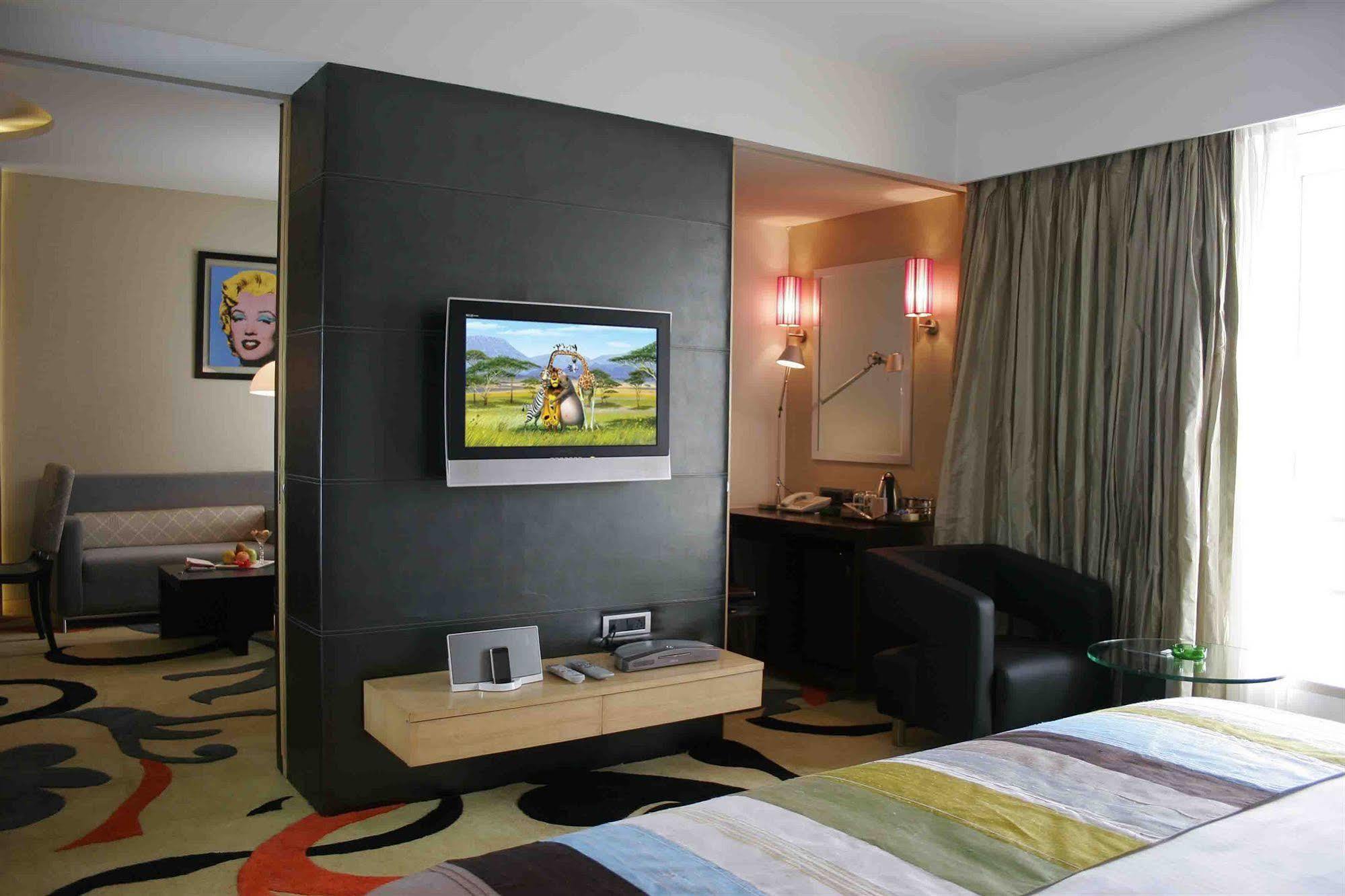 Hotel The Regale By Tunga Bombay Esterno foto